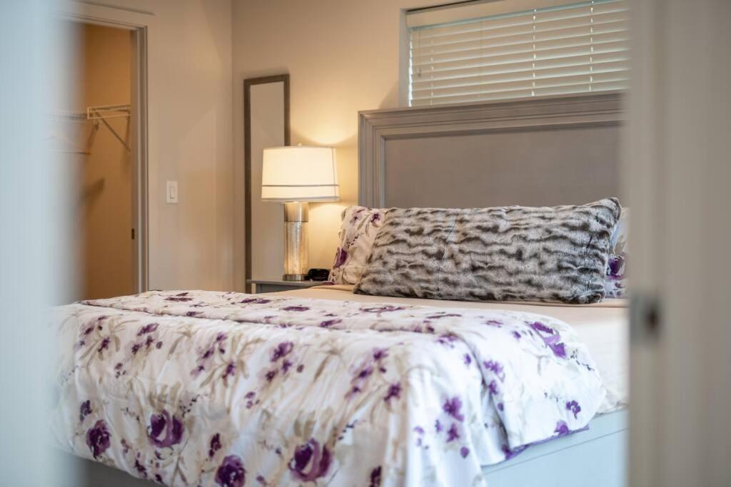West Seattle'S Modern Townhome Экстерьер фото